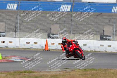 media/Nov-26-2022-Fastrack Riders (Sat) [[b001e85eef]]/Level 3/Session 3 Outside Turn 9/